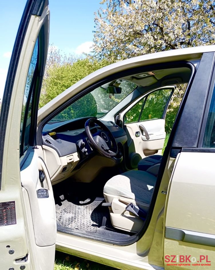 2006' Renault Scenic photo #5