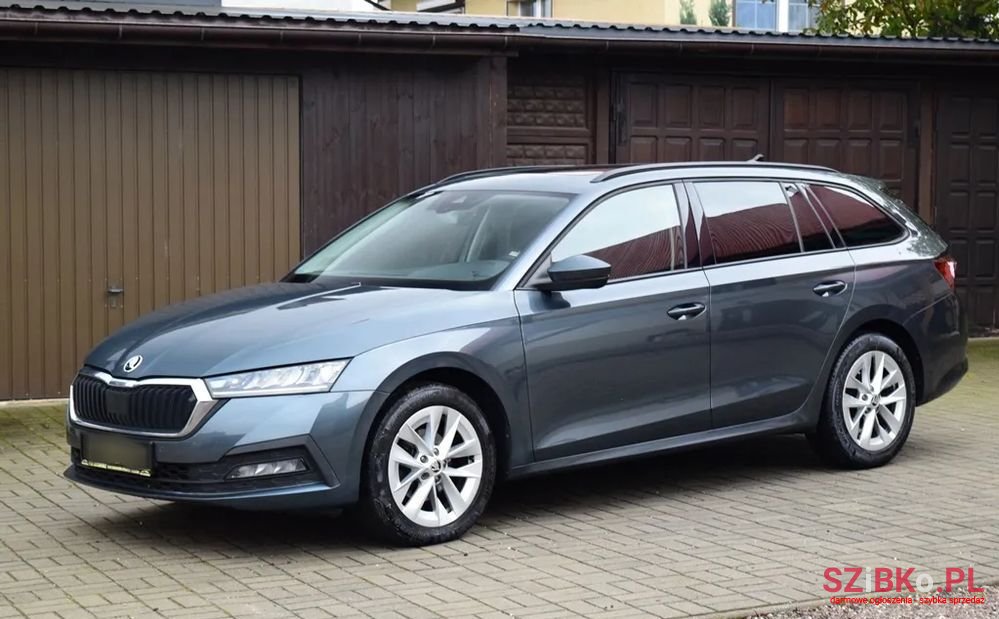 2021' Skoda Octavia photo #3
