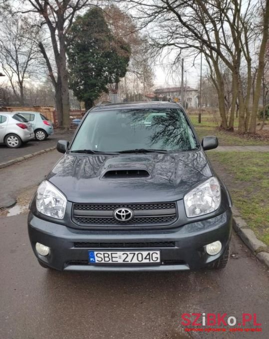 2005' Toyota RAV4 photo #3