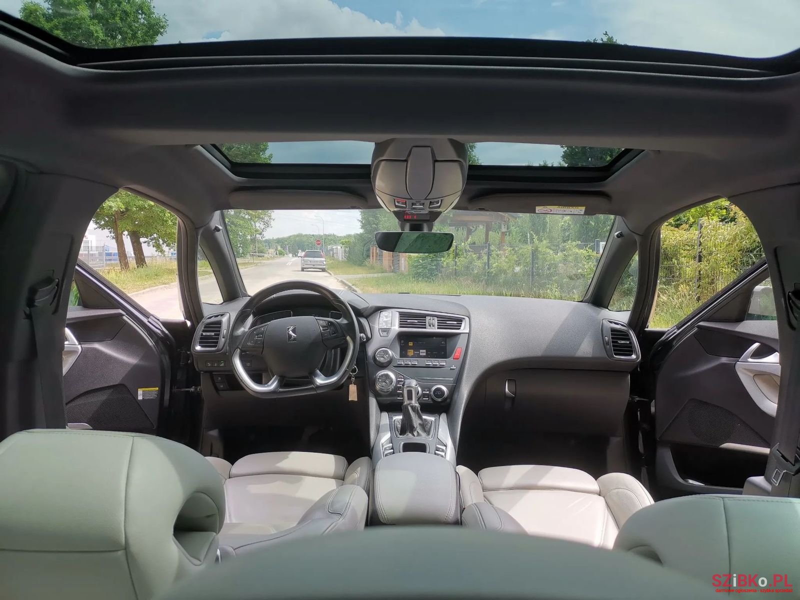 2017' DS Automobiles DS 5 photo #6