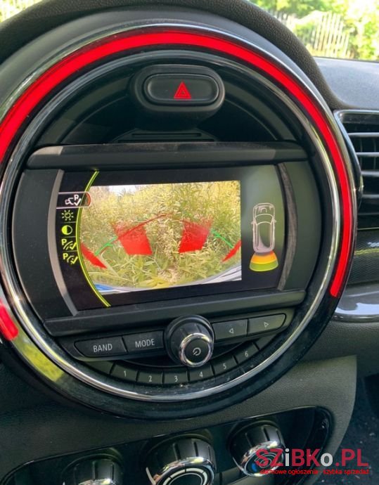 2018' MINI Clubman Cooper Yours Trim photo #5