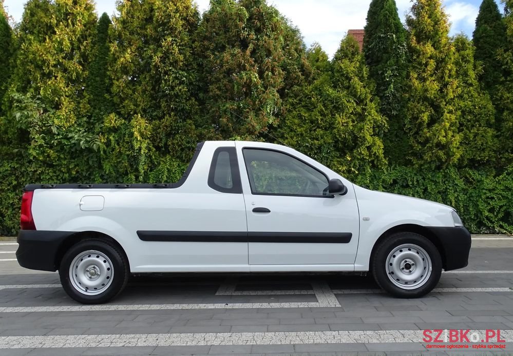 2009' Dacia Logan photo #4