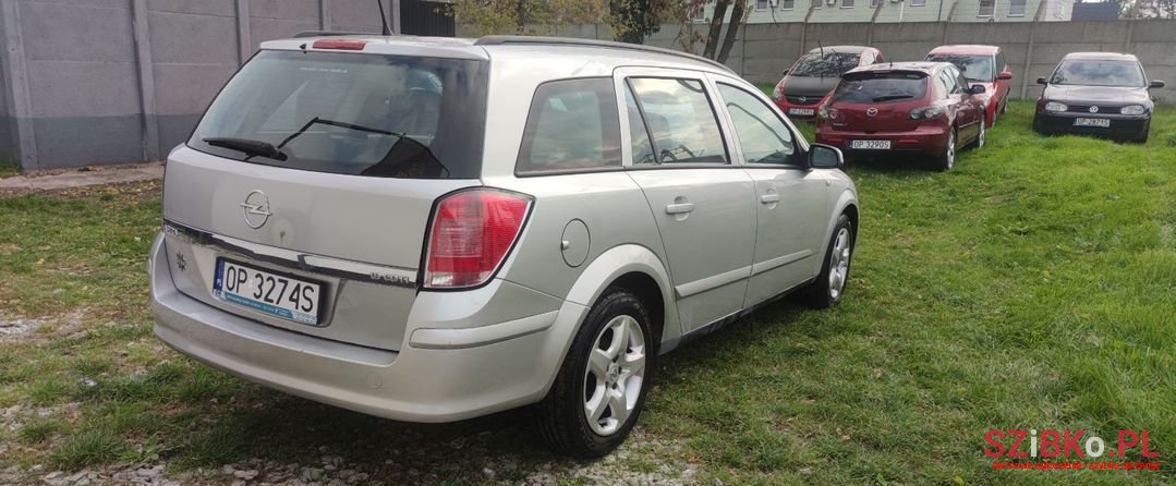 2006' Opel Astra photo #3