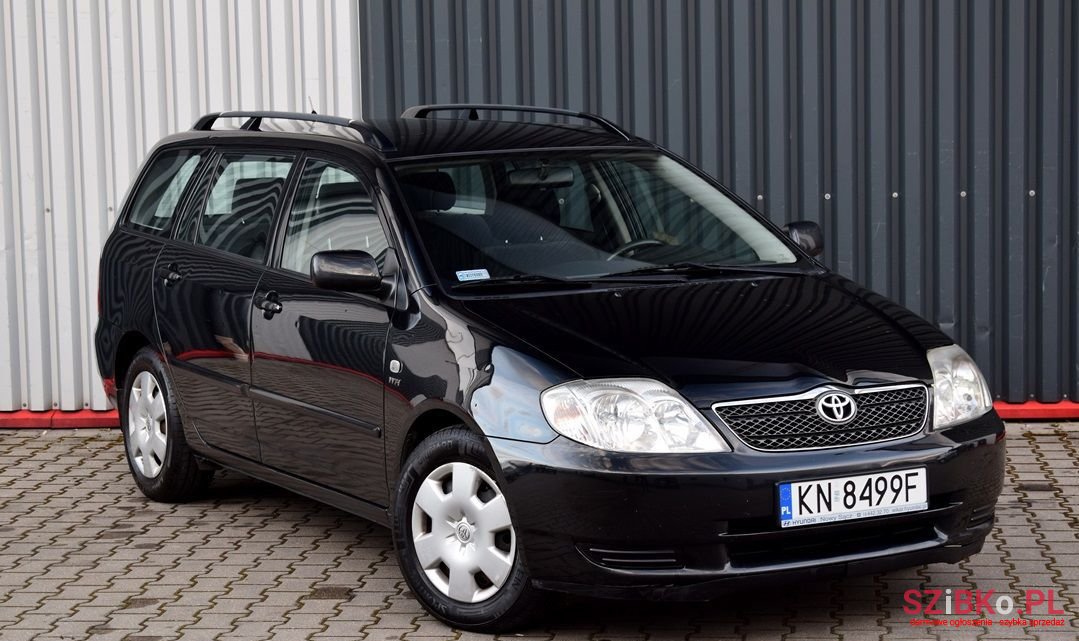 2003' Toyota Corolla photo #2