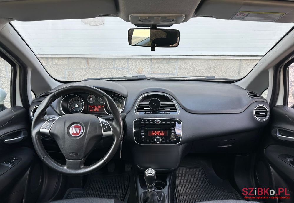 2013' Fiat Punto photo #5