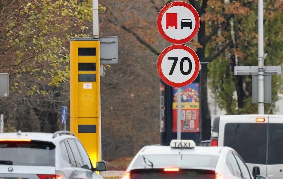 Zdjęcie z fotoradaru. Nielegalna kara za niewskazanie kierowcy? Tak reagują sądy