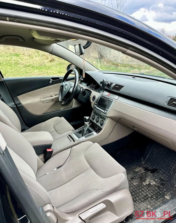 2006' Volkswagen Passat photo #4