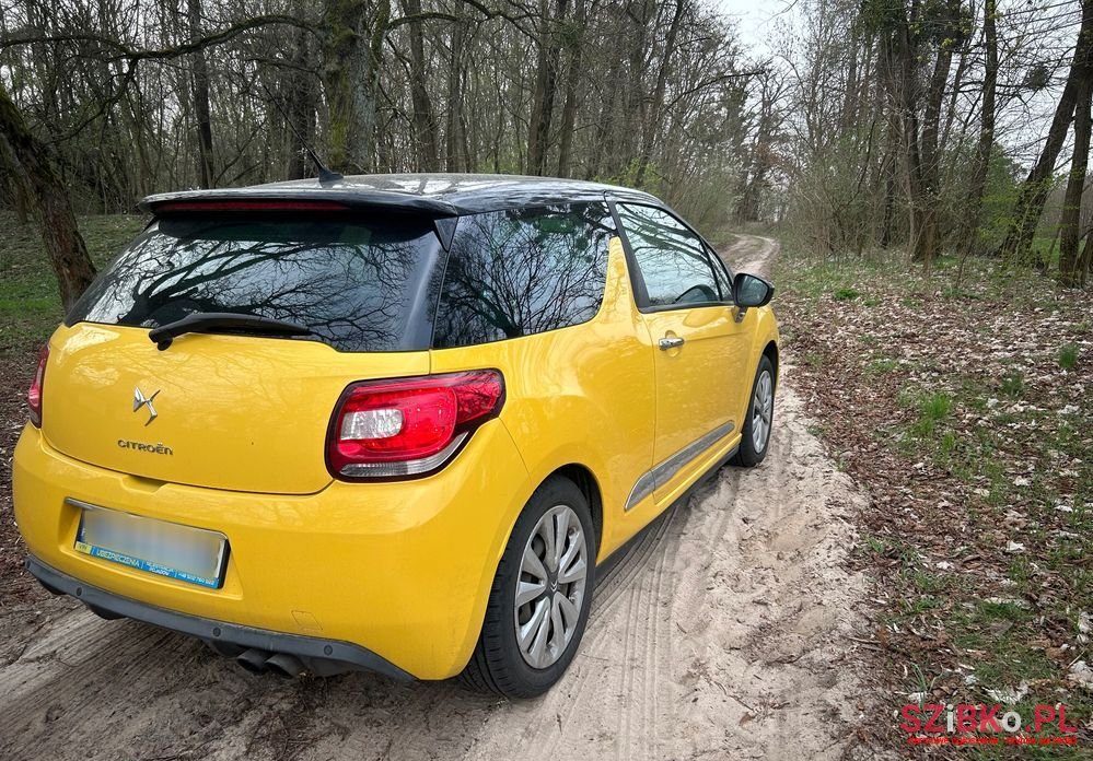 2010' Citroen DS3 1.6 Thp Sportchic photo #3