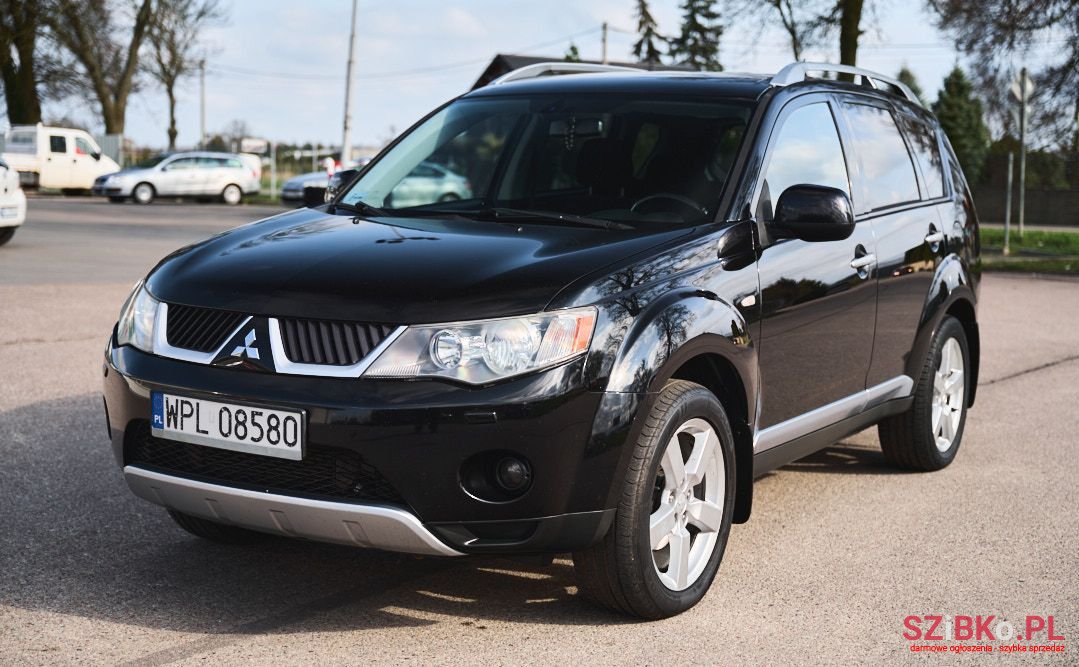 2007' Mitsubishi Outlander photo #6