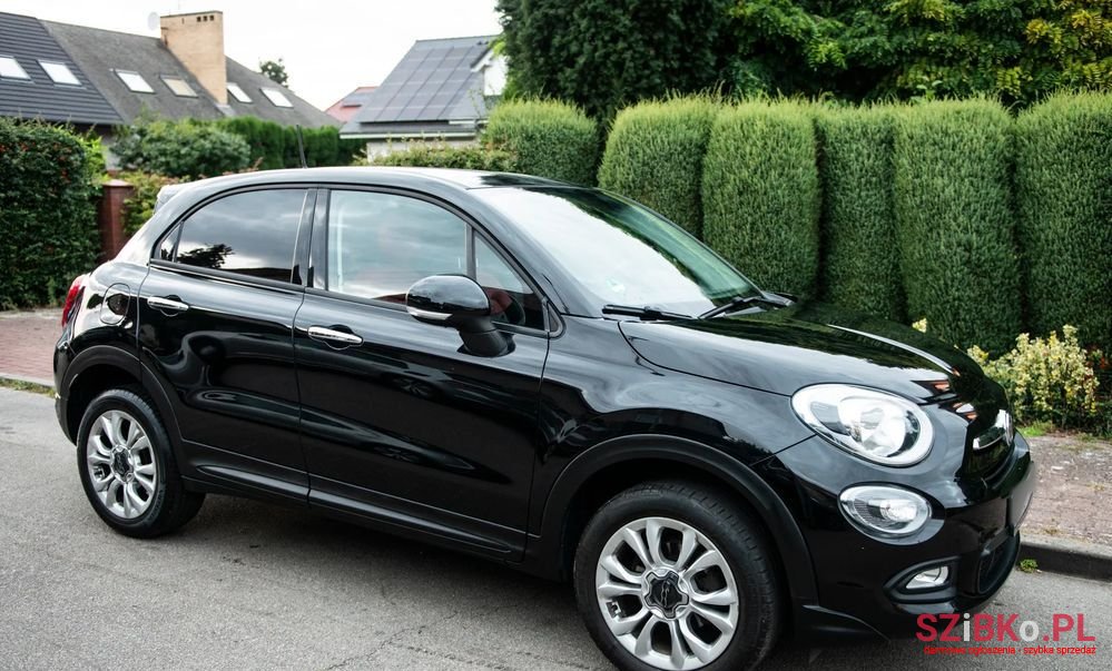 2015' Fiat 500X photo #3