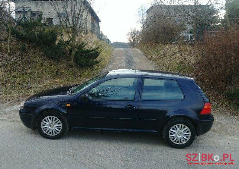 1999' Volkswagen Golf photo #1