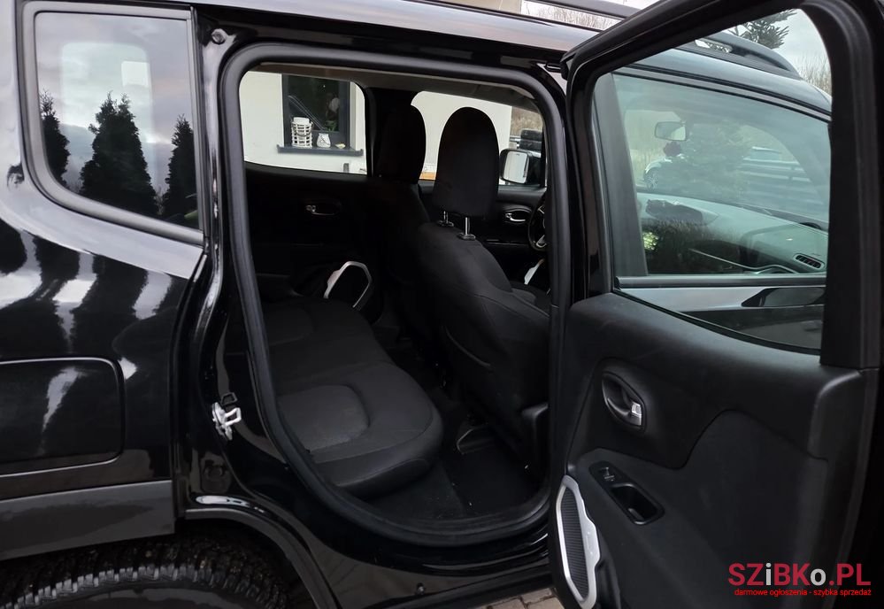 2014' Jeep Renegade photo #6