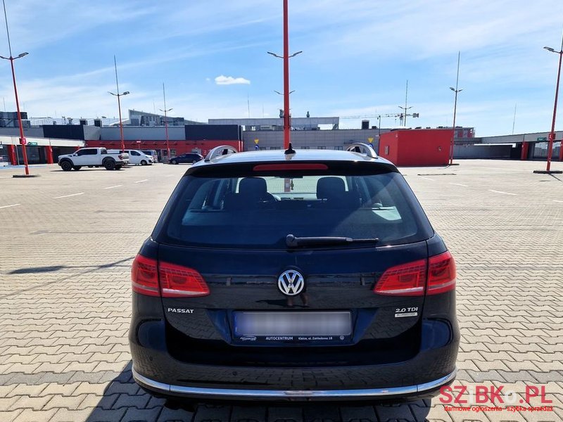 2014' Volkswagen Passat photo #3