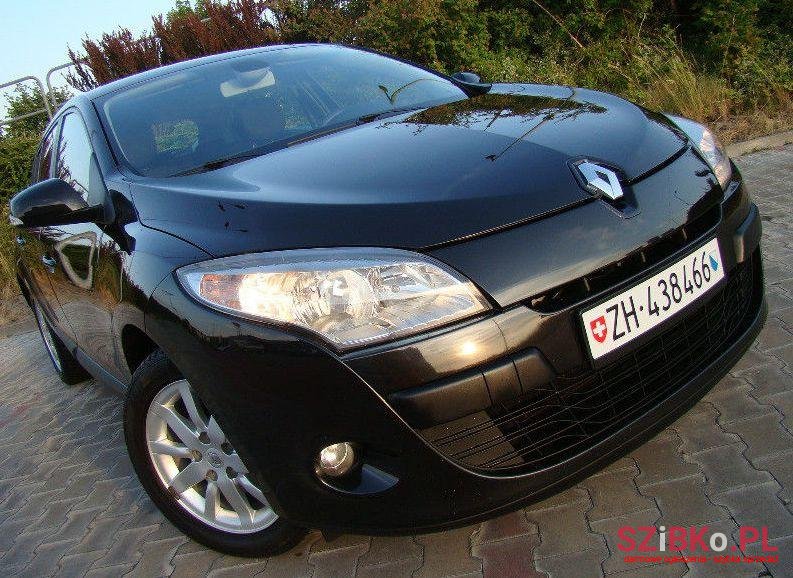 2010' Renault Megane photo #3