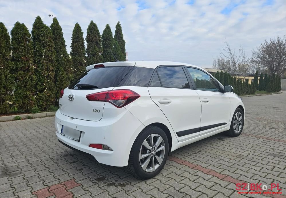 2017' Hyundai i20 photo #4