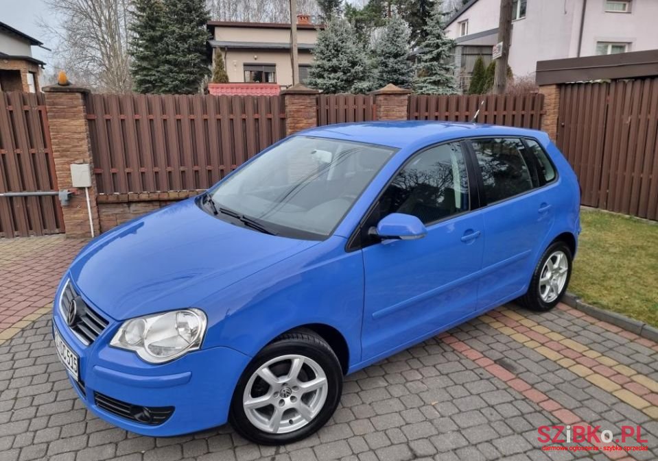 2006' Volkswagen Polo photo #1