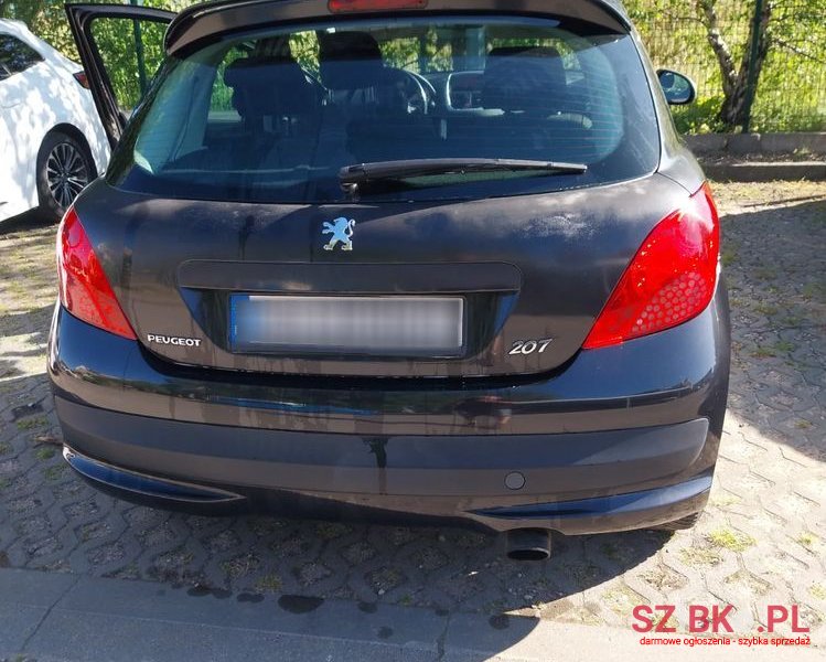 2006' Peugeot 207 1.6 Hdi Trendy photo #2