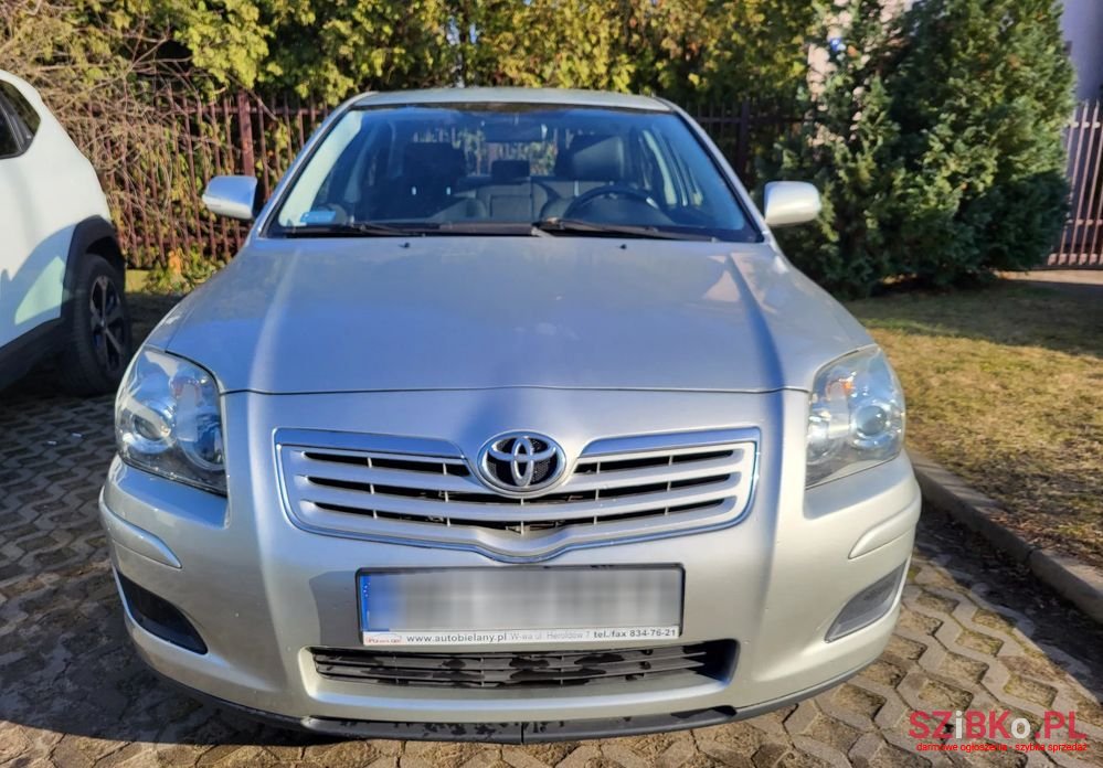 2007' Toyota Avensis photo #1