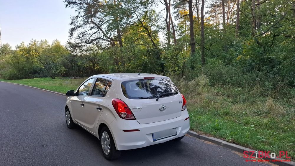 2013' Hyundai i20 1.25 Comfort photo #2