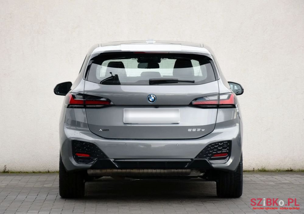 2023' BMW 2 Series photo #5