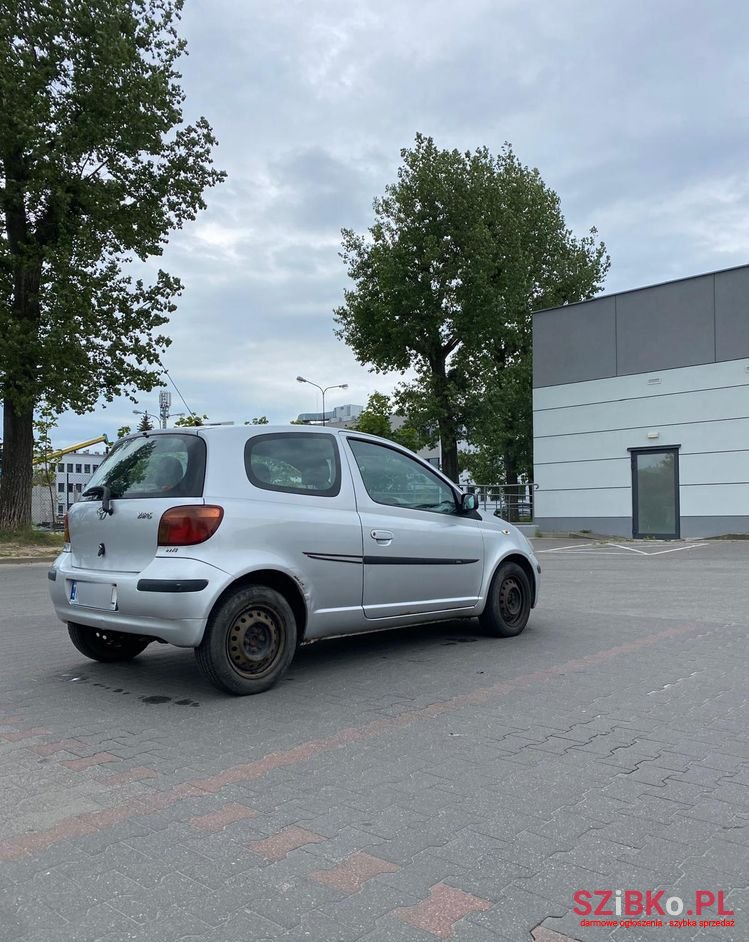 2004' Toyota Yaris 1.3 Blue photo #5