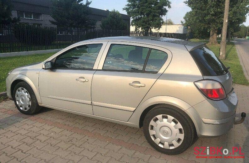2006' Opel Astra photo #5