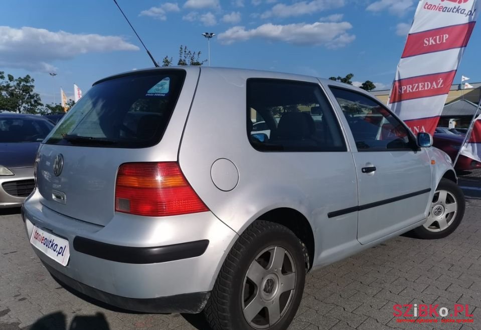 1999' Volkswagen Golf photo #3