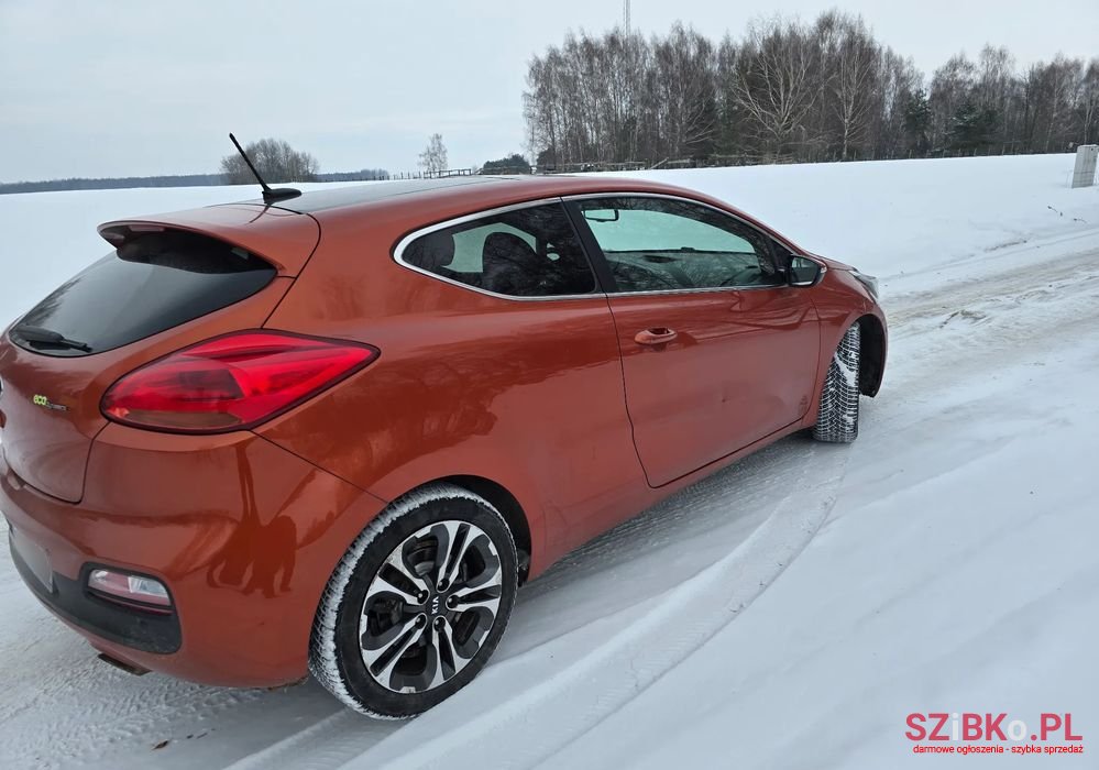 2014' Kia Proceed photo #3