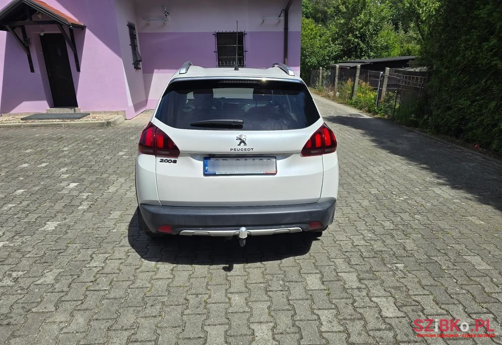 2018' Peugeot 2008 photo #2