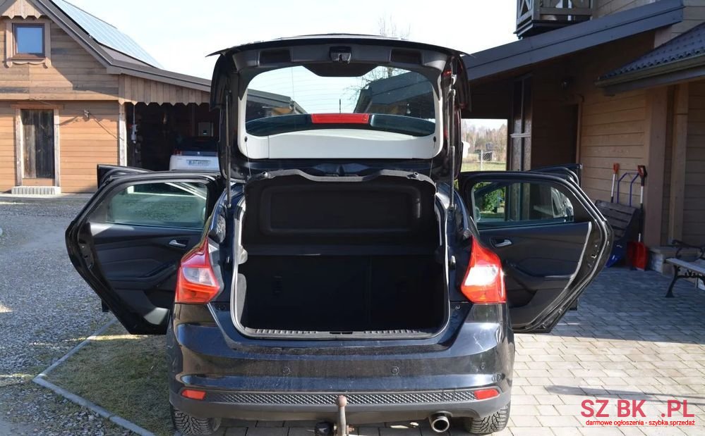 2014' Ford Focus photo #3