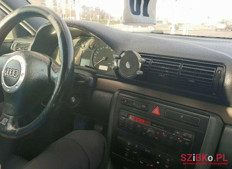 2000' Audi A4 photo #2