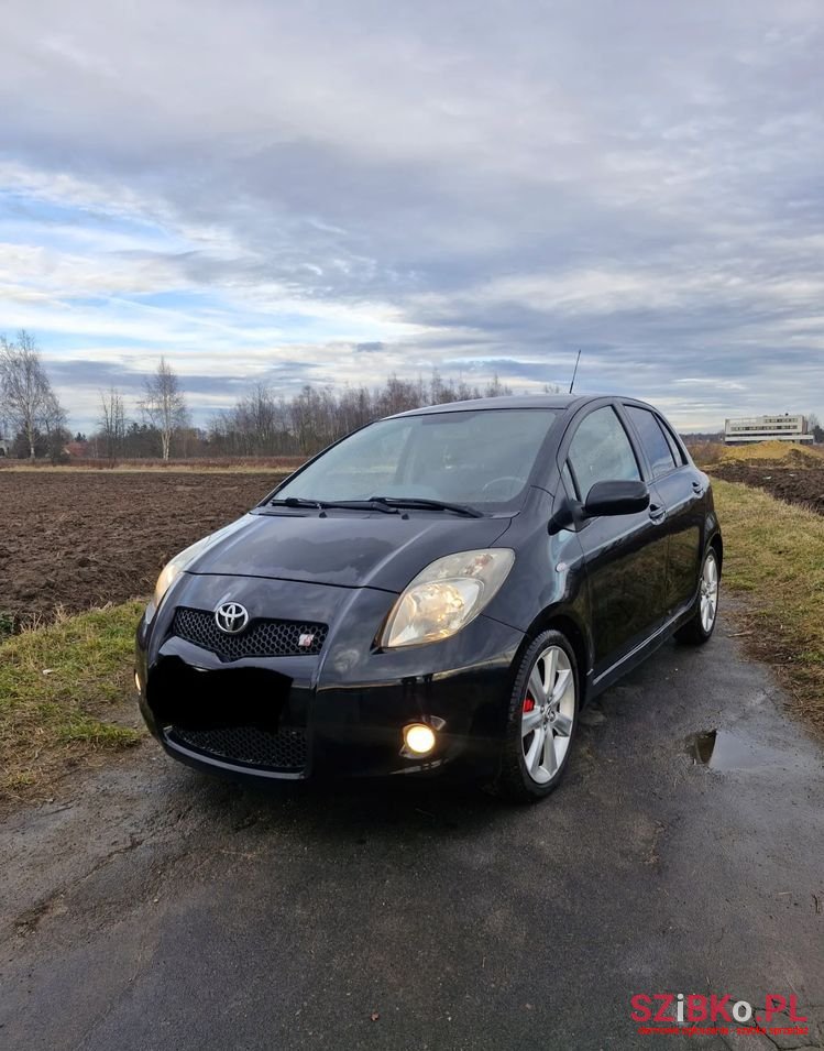 2007' Toyota Yaris 1.8 Vvt-I Tsport photo #2