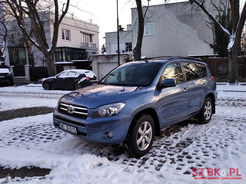 2006' Toyota RAV4 photo #2