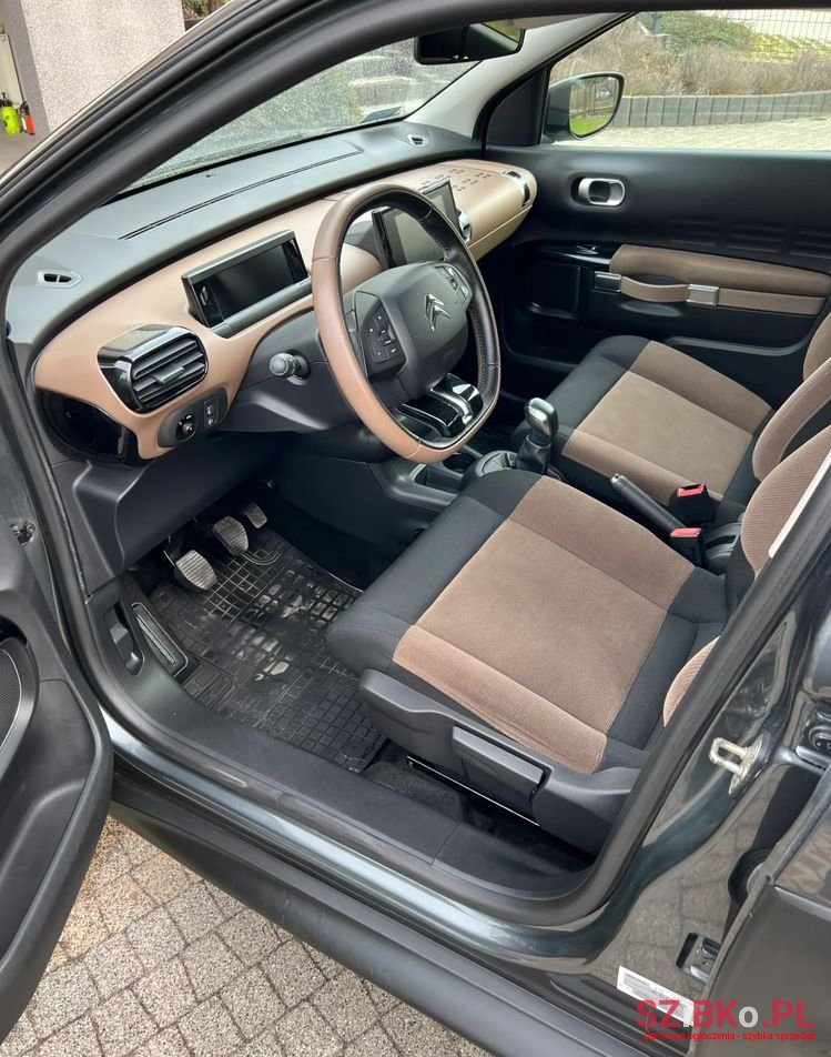 2016' Citroen C4 Cactus photo #4
