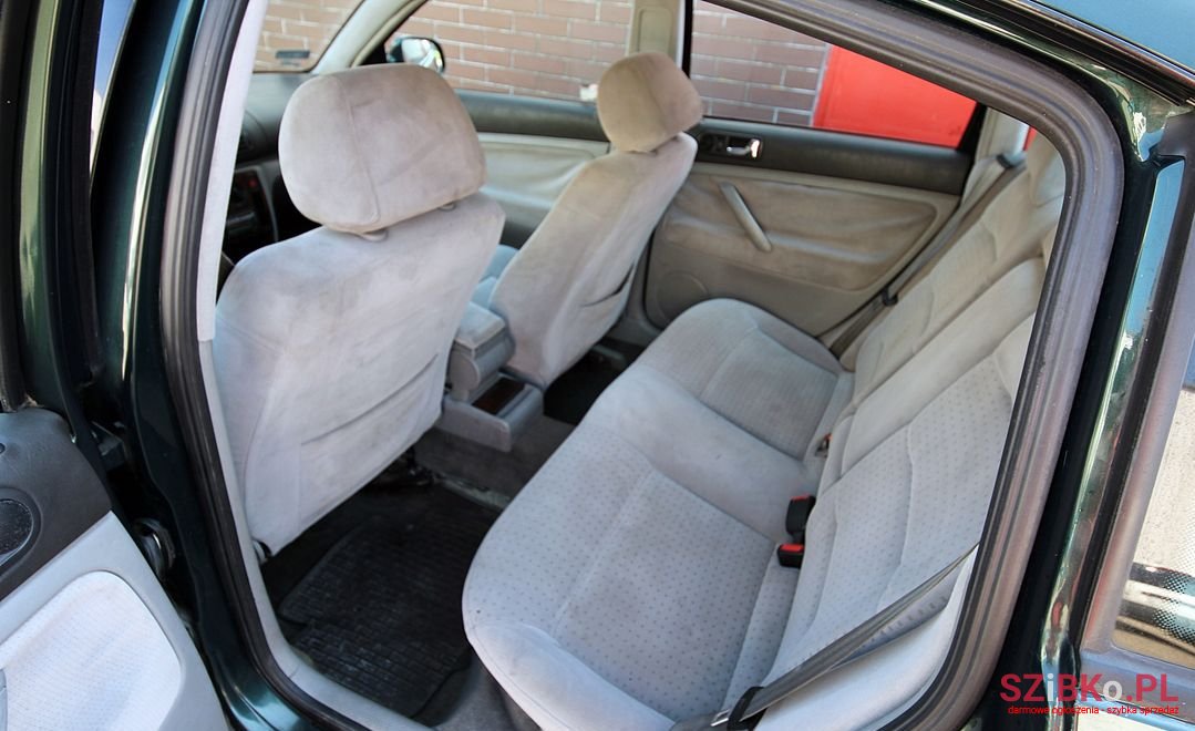 1997' Volkswagen Passat photo #4