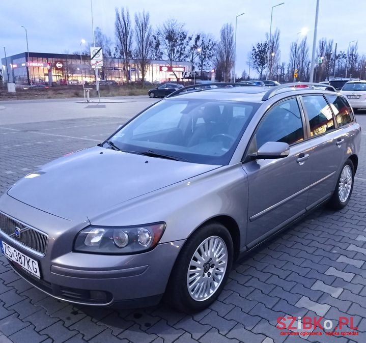 2004' Volvo V50 photo #1
