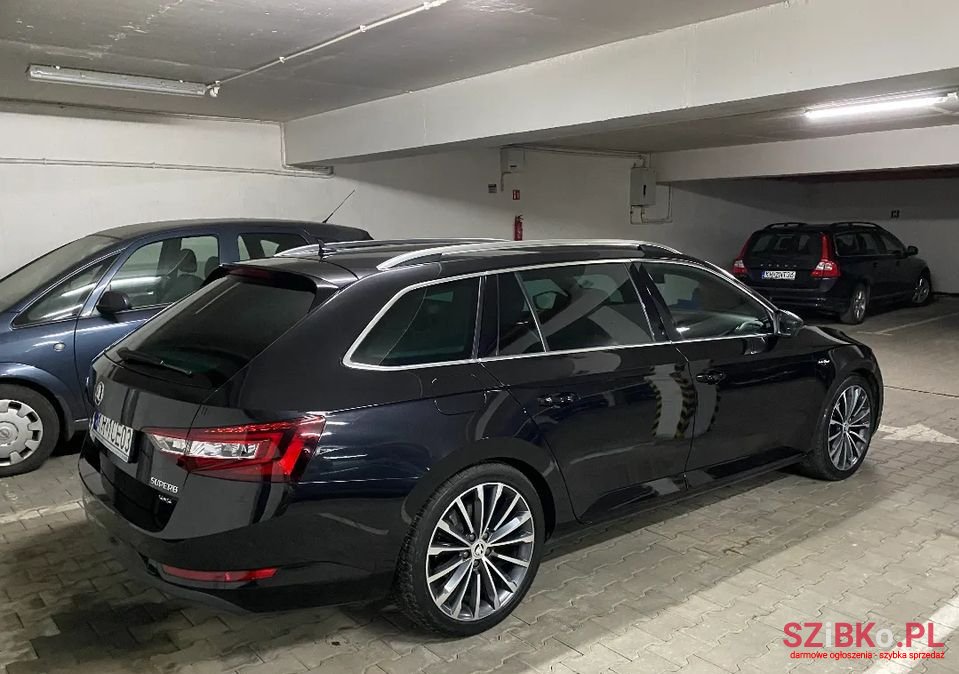 2017' Skoda Superb photo #4