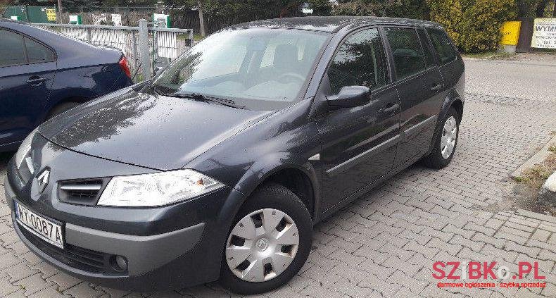 2008' Renault Megane photo #1