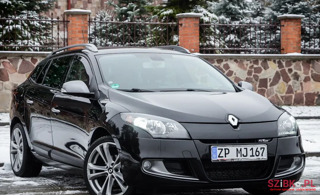 2011' Renault Megane photo #4