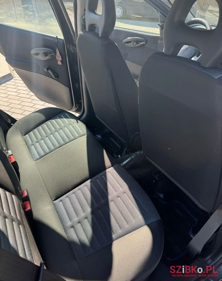 2010' Fiat Punto 1.2 8V Classic photo #6