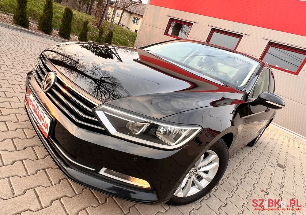 2015' Volkswagen Passat photo #4