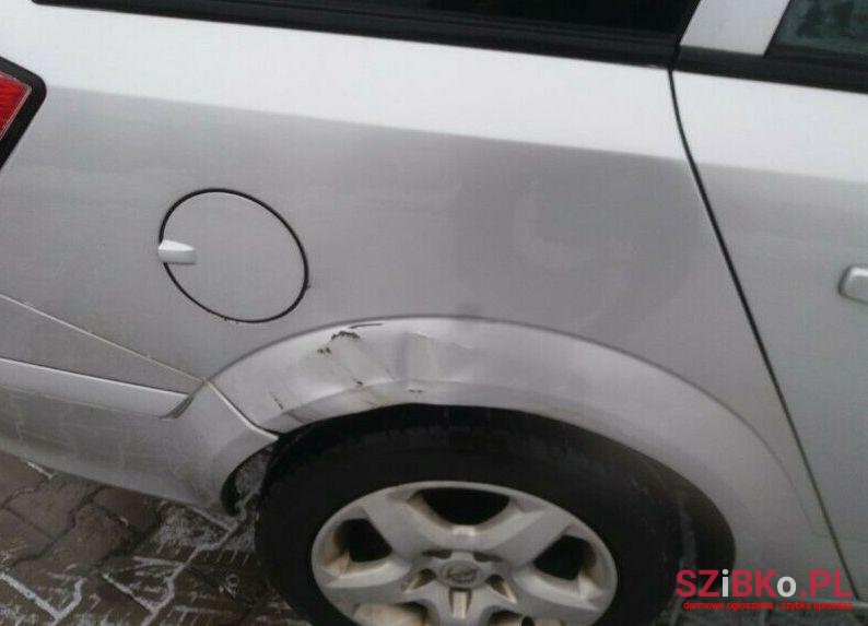 2007' Opel Astra photo #1