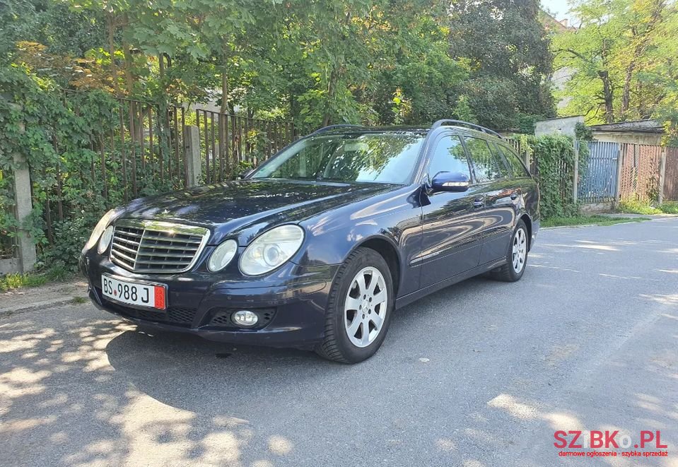 2006' Mercedes-Benz Klasa E photo #1