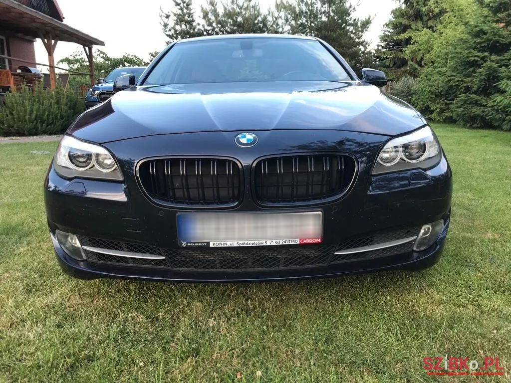 2013' BMW 5 Series photo #5