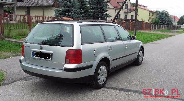 1999' Volkswagen Passat photo #1