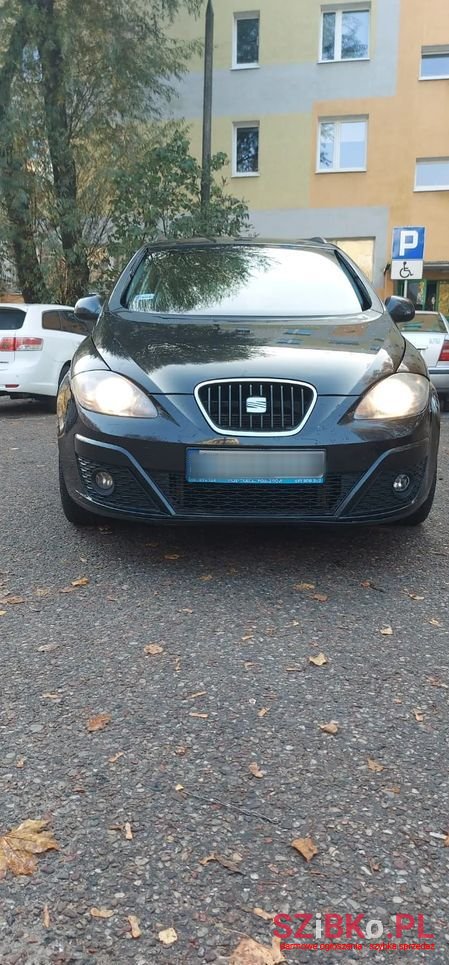 2011' SEAT Altea XL photo #5