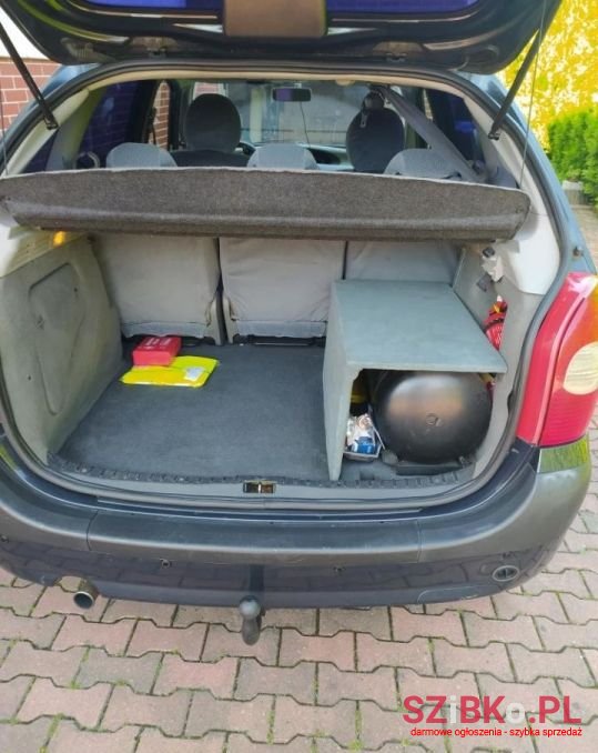 2004' Citroen Xsara Picasso photo #4