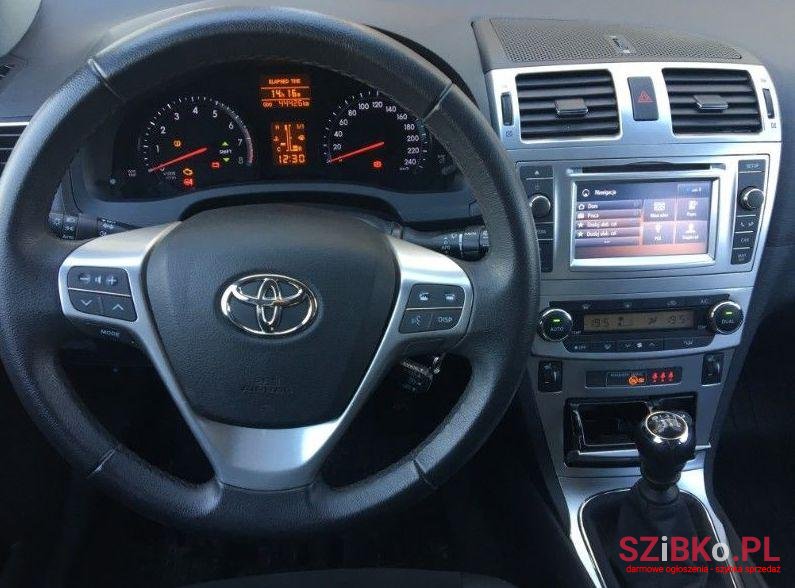 2014' Toyota Avensis photo #1