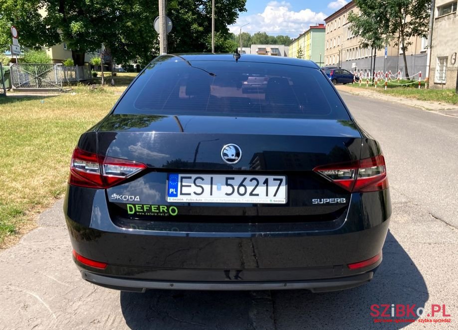 2018' Skoda Superb photo #6