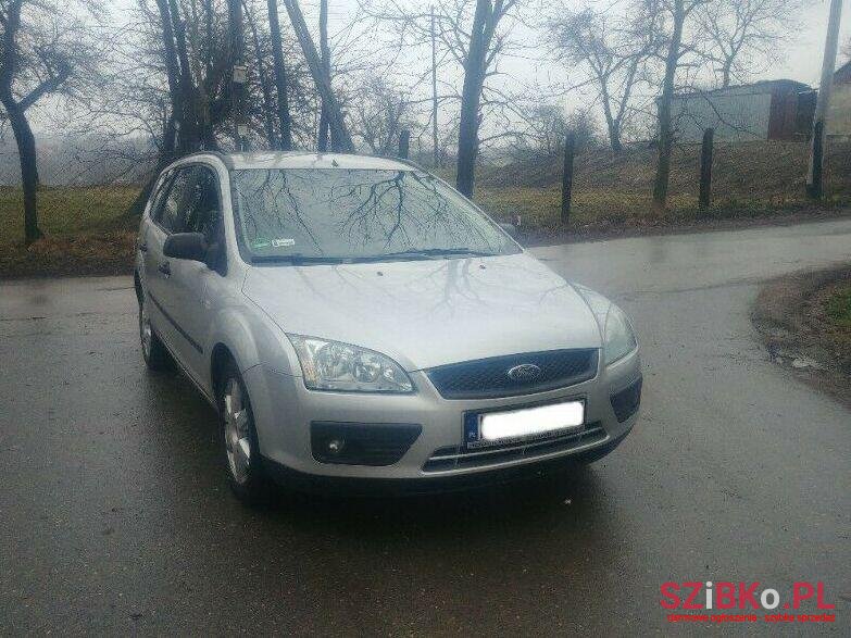 2005' Ford Focus photo #1